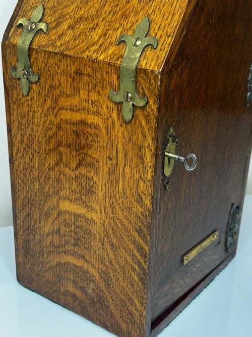 19TH CENTURY PUGIN DESIGN PRIVATE CHAPEL TIGER OAK LETTER BOX WITH KEY - ADDITIONAL PHOTO 20