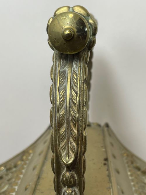 VICTORIAN BRASS CURVED COAL SCUTTLE HELMET DUAL LID - ADDITIONAL PHOTO 11