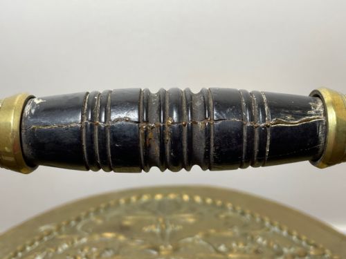VICTORIAN BRASS CURVED COAL SCUTTLE HELMET DUAL LID - ADDITIONAL PHOTO 25