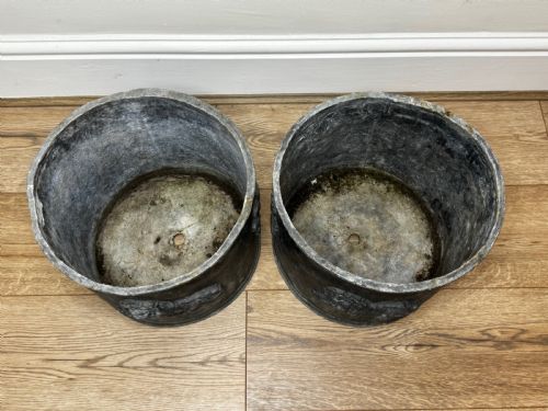 PAIR BRITISH GEORGIAN REGAL LION HEAVY LEAD GARDEN ROUND PLANTERS - ADDITIONAL PHOTO 14