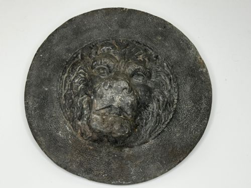 GEORGIAN LEAD REGAL LION GARDEN FOUNTAIN CROWN FINIAL SCULPTURE - ADDITIONAL PHOTO 1