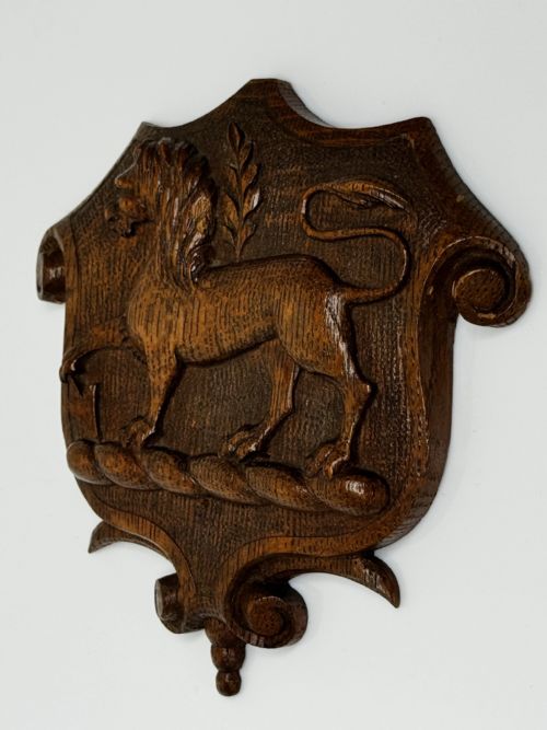 19TH CENTURY PUGIN DESIGN CARVED TIGER OAK HERALDIC LION SHIELD CREST - ADDITIONAL PHOTO 18