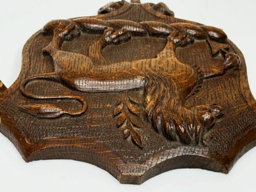 19TH CENTURY PUGIN DESIGN CARVED TIGER OAK HERALDIC LION SHIELD CREST - ADDITIONAL PHOTO 20