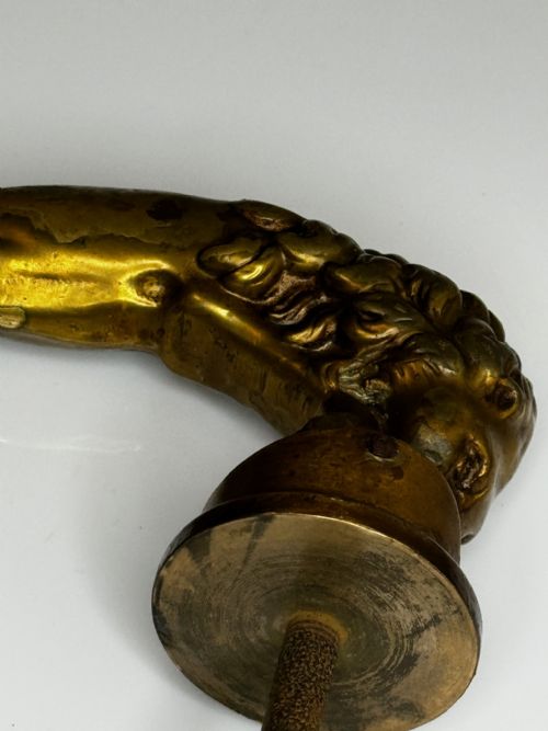 GEORGIAN 18TH CENTURY GILT BRASS LION DOOR ENTRANCE FIXTURE KNOCKER - ADDITIONAL PHOTO 6