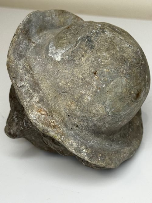 VICTORIAN RECLAIMED LEAD YOUNG MAN WEARING HAT GARDEN SCULPTURE - ADDITIONAL PHOTO 5