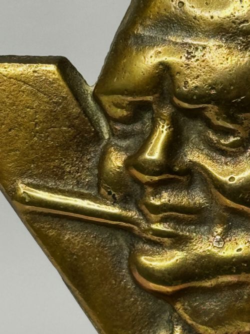 WINSTON CHURCHILL V FOR VICTORY GILT BRONZE CAR MASCOT SCULPTURE - ADDITIONAL PHOTO 17