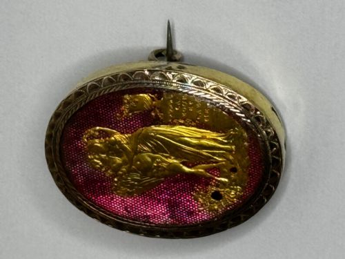 NEOCLASSICAL FRENCH 18TH CENTURY GOLD CUPID AND PSYCHE BROOCH C1760 - ADDITIONAL PHOTO 6