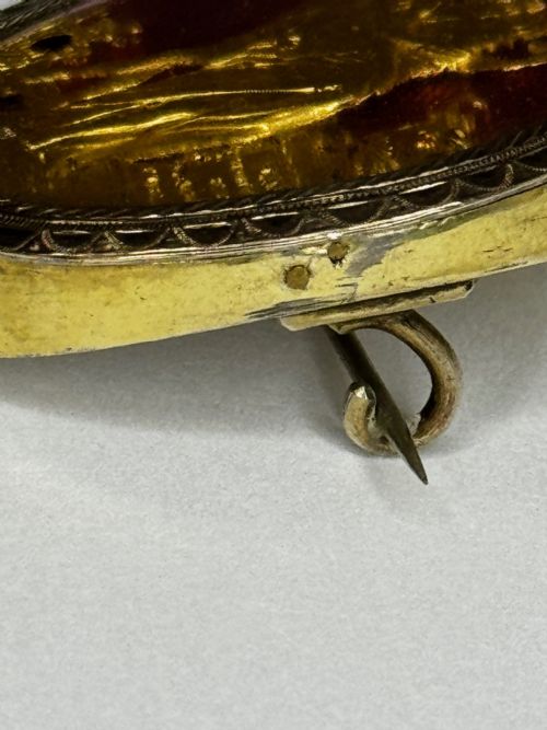 NEOCLASSICAL FRENCH 18TH CENTURY GOLD CUPID AND PSYCHE BROOCH C1760 - ADDITIONAL PHOTO 11
