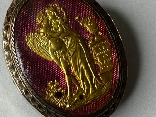 NEOCLASSICAL FRENCH 18TH CENTURY GOLD CUPID AND PSYCHE BROOCH C1760 - ADDITIONAL PHOTO 24