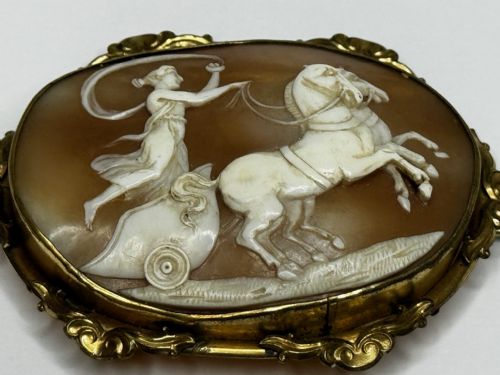 ROMAN GODDESS AURORA IN HER CHARIOT GEORGIAN SHELL CAMEO BROOCH C1820 - ADDITIONAL PHOTO 2