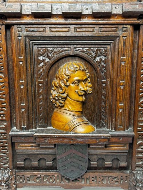 GOTHIC REVIVAL OAK FRUITWOOD PORTRAIT PLAQUE OF COLONEL SIR EDWARD MASSEY - ADDITIONAL PHOTO 1
