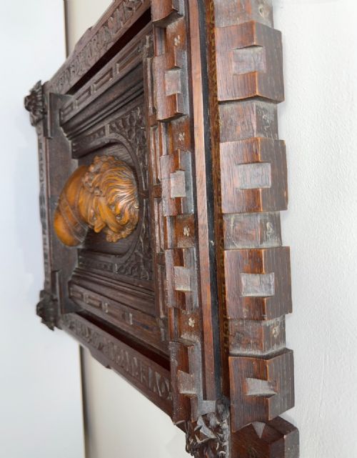GOTHIC REVIVAL OAK FRUITWOOD PORTRAIT PLAQUE OF COLONEL SIR EDWARD MASSEY - ADDITIONAL PHOTO 4