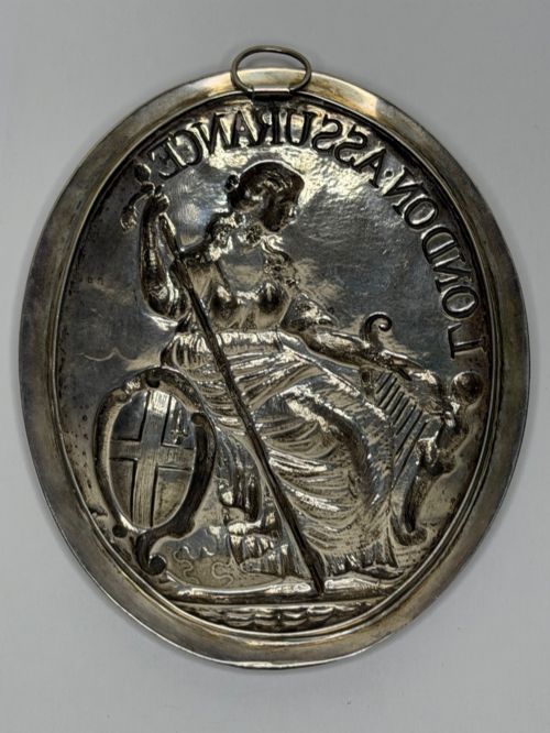 GEORGE III STERLING SILVER BRITANNIA PLAQUE LONDON ASSURANCE HENNELL LONDON C1801 - ADDITIONAL PHOTO 10