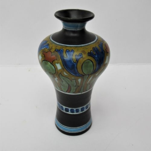 Gouda, Holland Art Pottery, PZH Damascus III vase, 1922