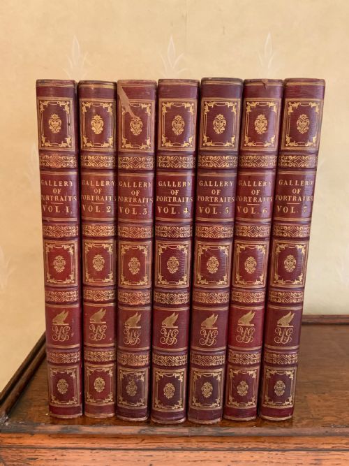 19th century gallery of portraits with memoirs - CATEGORY: ANTIQUE MISCELLANEOUS - DATED REGENCY