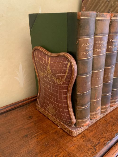 EARLY 20TH CENTURY COMPLETE SET OF BOOKS BY F E HULME - ADDITIONAL PHOTO 1