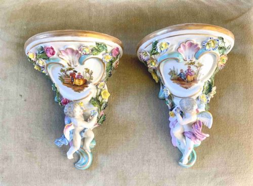 a pair of late 19 th century porcelain wall brackets - CATEGORY: ANTIQUE CERAMICS - DATED 1890