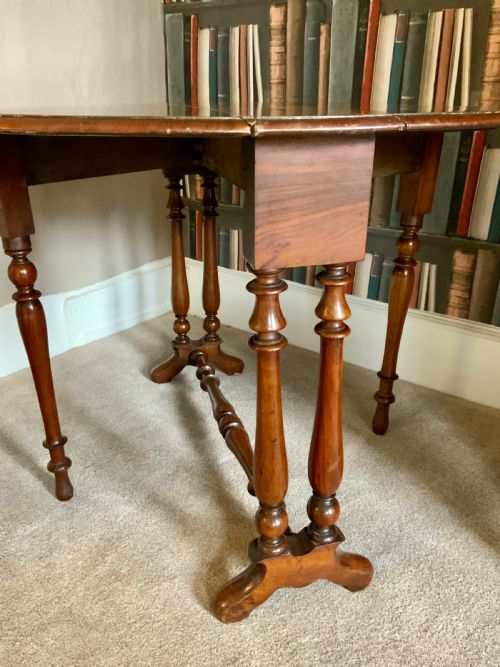 A19TH CENTURY WALNUT SUTHERLAND TABLE - ADDITIONAL PHOTO 5