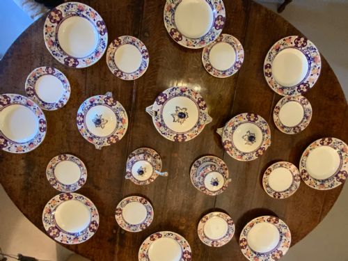 a 12 place setting dinner service - CATEGORY: ANTIQUE PLATES - DATED 1920