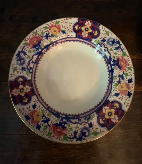 A 12 PLACE SETTING DINNER SERVICE - ADDITIONAL PHOTO 8