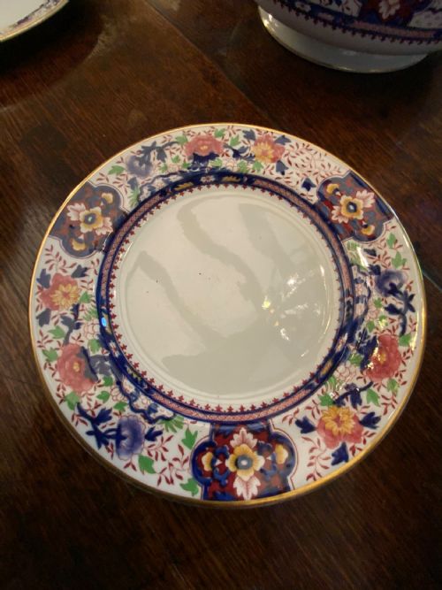 A 12 PLACE SETTING DINNER SERVICE - ADDITIONAL PHOTO 6