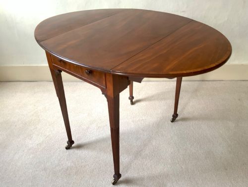 an 18th century mahogany pembroke table - CATEGORY: ANTIQUE TABLES - DATED 1800