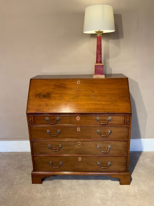 A GEORGIAN CUBAN MAHOGANY BUREAU - ADDITIONAL PHOTO 1