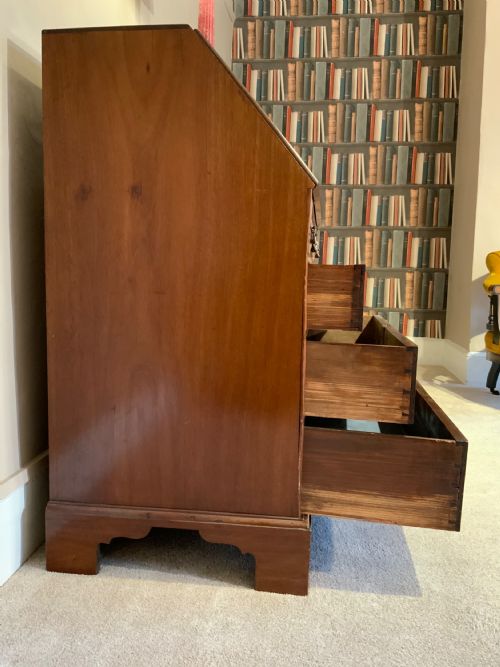 A GEORGIAN CUBAN MAHOGANY BUREAU - ADDITIONAL PHOTO 5