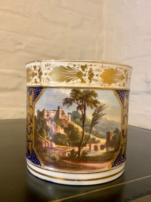 a late 18th century derby porcelain tankard - CATEGORY: ANTIQUE CERAMICS - DATED 1800