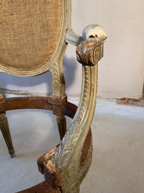 A PAIR OF GEORGIAN PAINTED ARM CHAIRS - ADDITIONAL PHOTO 4