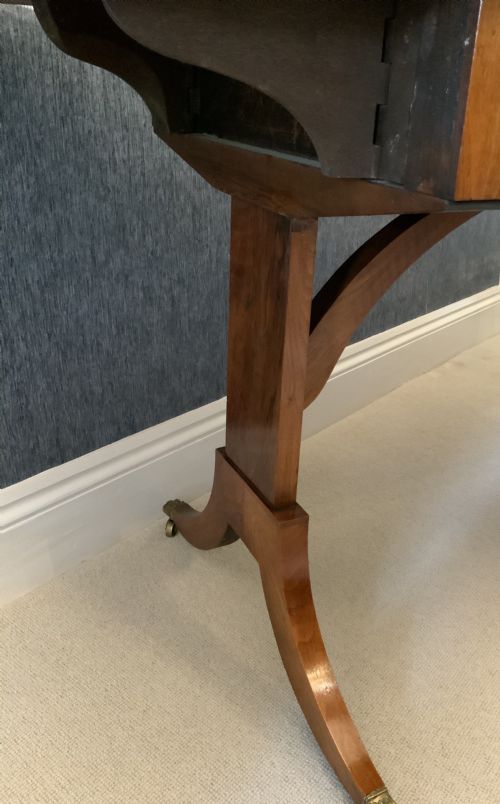 A 19TH CENTURY WALNUT SOFA TABLE - ADDITIONAL PHOTO 7
