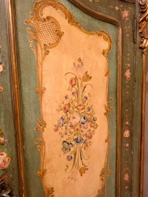 A LATE 19TH CENTURY VENETIAN ARMADIO - ADDITIONAL PHOTO 2