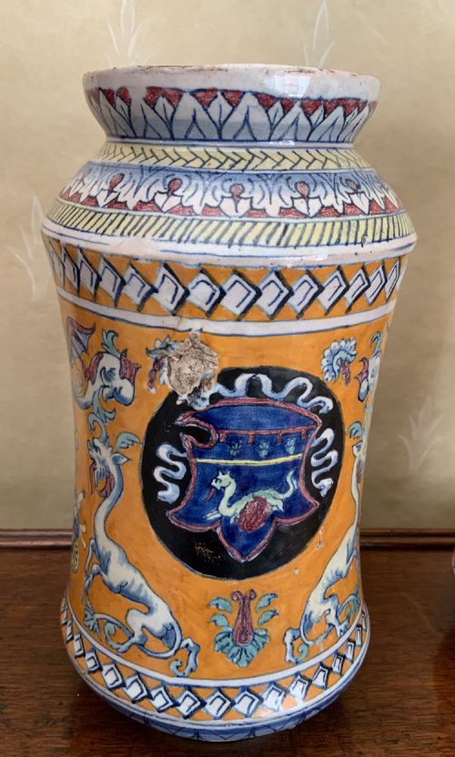 A PAIR OF 19TH CENTURY ITALIAN MAIOLICA ALBARELLO - ADDITIONAL PHOTO 2