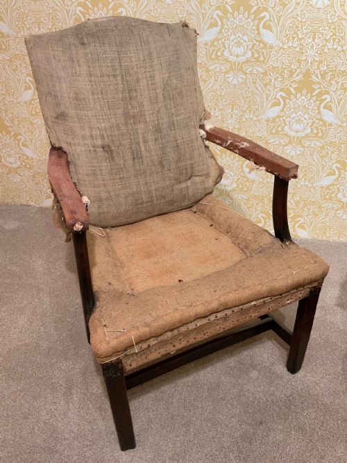 A PAIR OF 18TH CENTURY GAINSBOROUGH ARM CHAIRS - ADDITIONAL PHOTO 1
