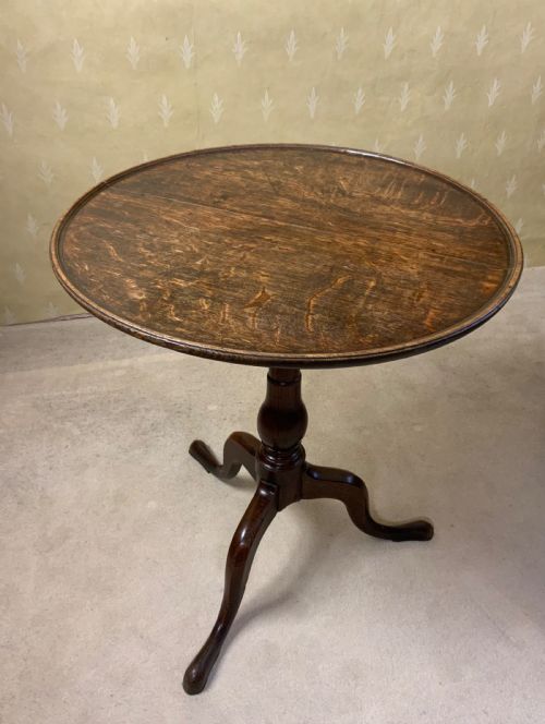 georgian oak tray top tripod table - CATEGORY: ANTIQUE TABLES - DATED 18TH CENTURY