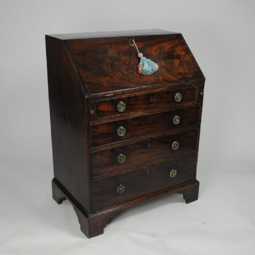 small georgian mahogany bureau - CATEGORY: ANTIQUE BUREAU - DATED 1800