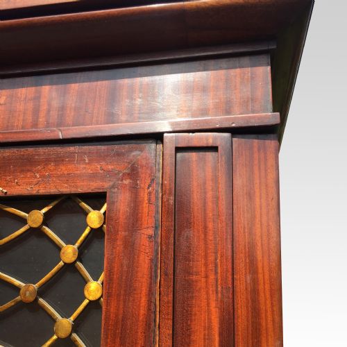 PAIR OF EARLY 19TH CENTURY MAHOGANY BOOKCASES - ADDITIONAL PHOTO 6