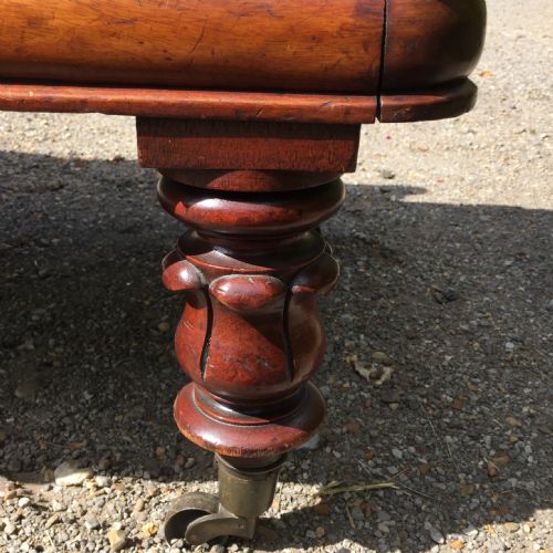 MID 19TH CENTURY CARVED MAHOGANY CHAISE LONGUE - ADDITIONAL PHOTO 4