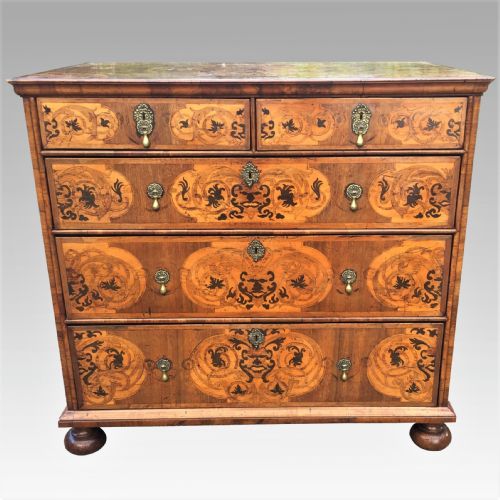 FINE QUEEN ANNE SEAWEED MARQUETRY CHEST OF DRAWERS - ADDITIONAL PHOTO 1