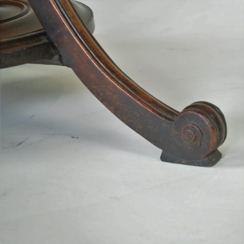 PAIR OF CARVED ADAM PERIOD MAHOGANY TORCHRES - ADDITIONAL PHOTO 4