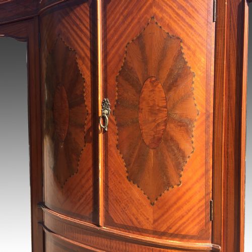 LATE VICTORIAN SHERATON REVIVAL SATINWOOD TRIPLE WARDROBE - ADDITIONAL PHOTO 3