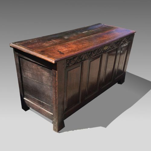 large 17th century oak coffer with carved front and good colour - CATEGORY: ANTIQUE CHESTS - DATED BEFORE 1700