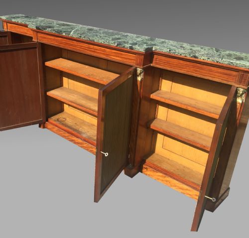 RARE AND SHALLOW SATINWOOD BREAKFRONT SIDE CABINET - ADDITIONAL PHOTO 6