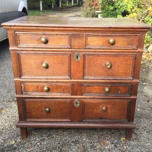 SMALL OAK 17TH CENTURY PANEL FRONT CHEST OF DRAWERS - ADDITIONAL PHOTO 1