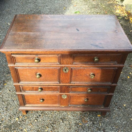 SMALL OAK 17TH CENTURY PANEL FRONT CHEST OF DRAWERS - ADDITIONAL PHOTO 6