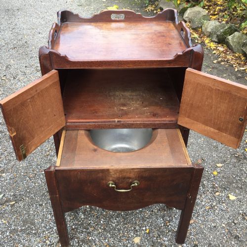 GEORGIAN MAHOGANY TRAYTOP BEDSIDE COMMODE - ADDITIONAL PHOTO 3