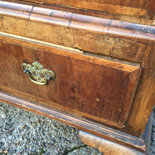 EARLY 18TH CENTURY WALNUT AND PINE CHEST ON STAND FOR RESTORATION - ADDITIONAL PHOTO 8