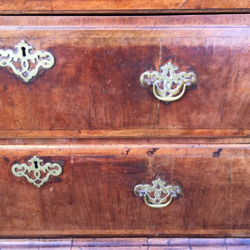 EARLY 18TH CENTURY WALNUT AND PINE CHEST ON STAND FOR RESTORATION - ADDITIONAL PHOTO 9