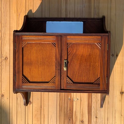 HANGING WALL CUPBOARD - ADDITIONAL PHOTO 1