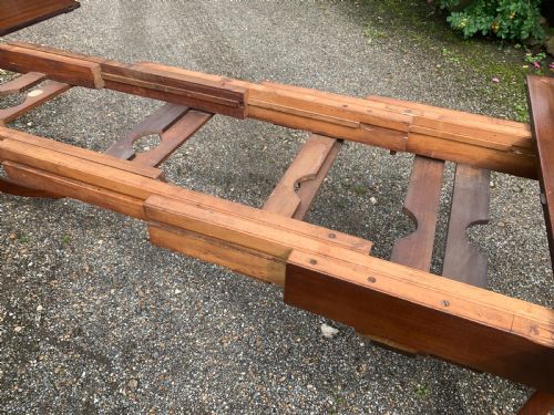 MAHOGANY EXTENDING PEDESTAL DINING TABLE SEATS 10 - ADDITIONAL PHOTO 4